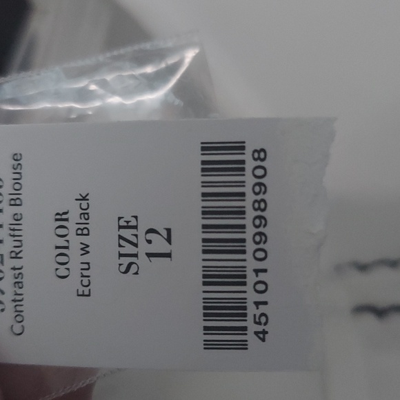 NWT White House Black Market Ivory Contrast Ruffle Blouse 12 Pearl Button Career - Picture 11 of 12